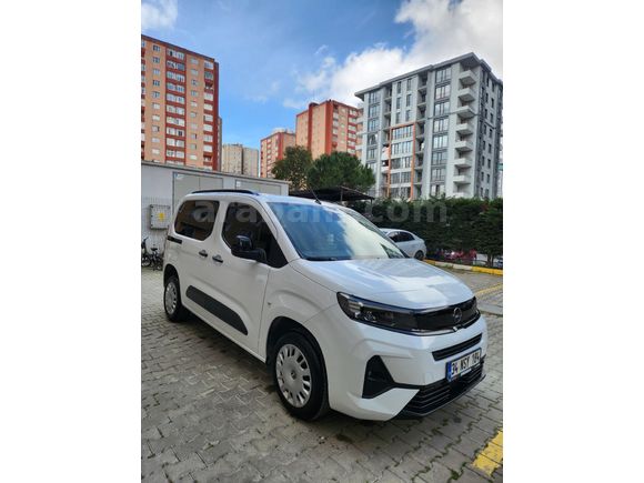 Sahibinden Opel Combo 1.5 CDTI Essential 2025 Model İstanbul