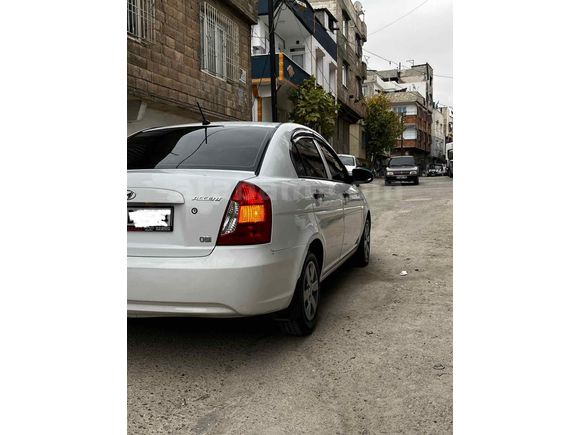 Sahibinden Hyundai Accent Era 1.5 CRDi-VGT Team 2010 Model 
