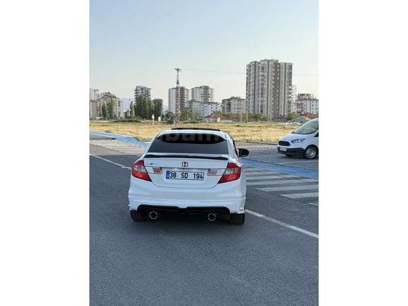 Sahibinden Honda Civic 1.6i VTEC ECO Elegance 2014 Model