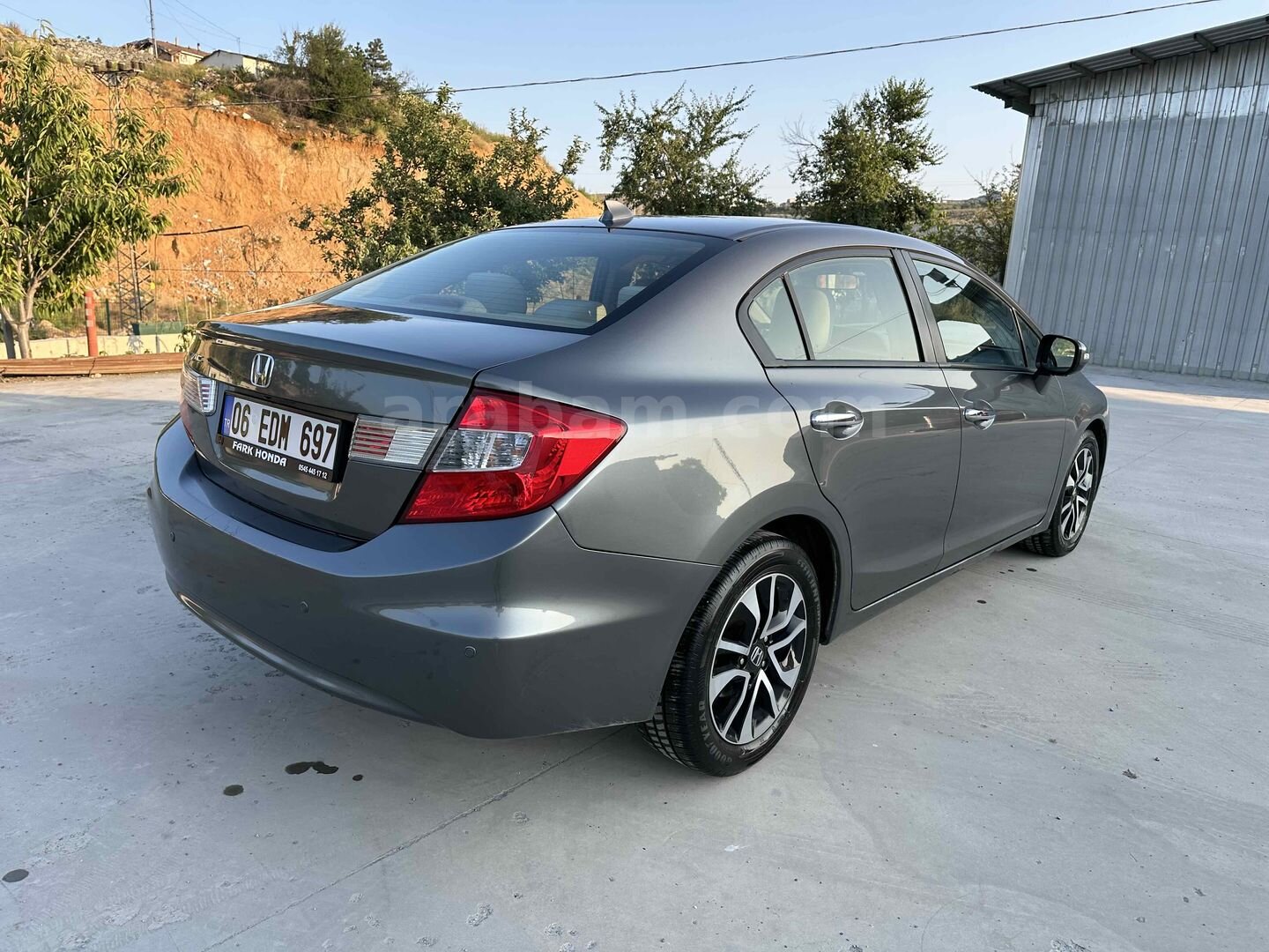 Sahibinden Honda Civic 1.6i VTEC Eco Elegance 2016 Model İstanbul 250.000 km Füme 4
