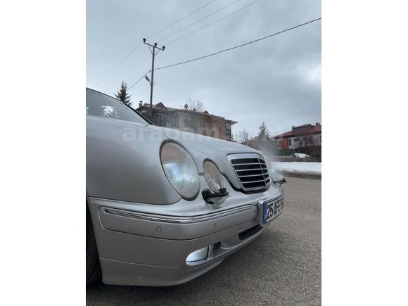  Mercedes - E 200 Kompressor Avantgarde 2001 Model E.2 Paket