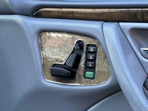  Mercedes - E 200 Kompressor Avantgarde 2001 Model E.2 Paket
