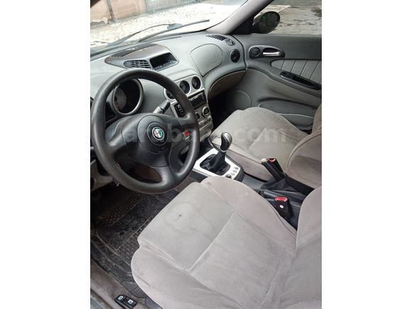 Sahibinden Alfa Romeo 156 1.6 TS Distinctive 2004 Model 