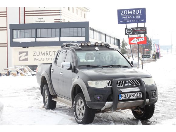 Sahibinden Mitsubishi L 200 4x2 Intense 2011 Model  360.000 km Siyah