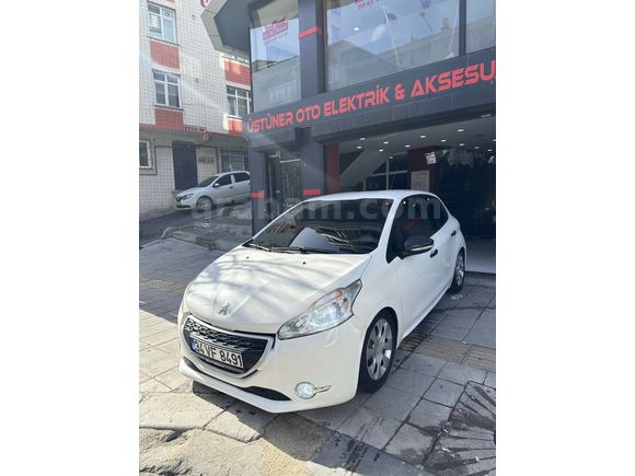 Sahibinden Peugeot 208 1.4 HDi Access 2013 Model 