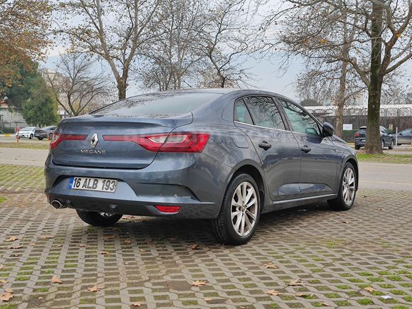 Sahibinden Renault Megane 1.5 Blue DCI Icon 2020 Model 
