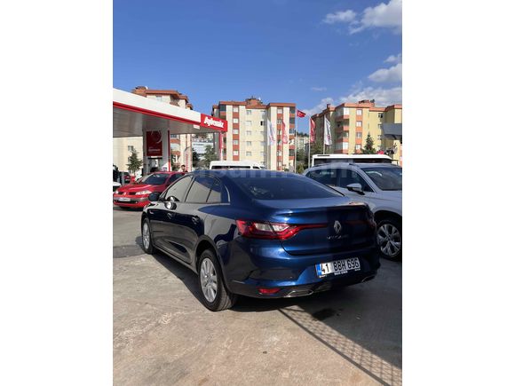 Sahibinden Renault Megane 1.3 TCe Touch 2025 Model 
