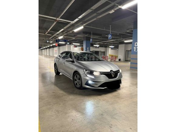Sahibinden Renault Megane 1.3 TCe Touch 2024 Model 