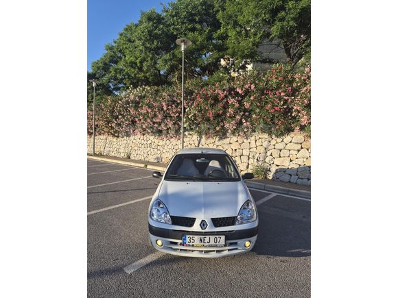 Sahibinden Renault Clio 1.5 dCi Expression 2002 Model  259.000 km Beyaz