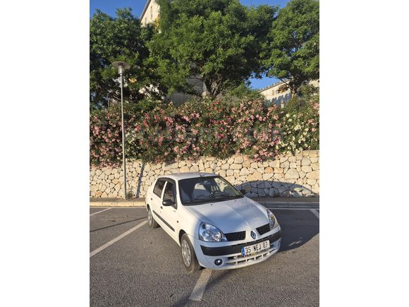 Sahibinden Renault Clio 1.5 dCi Expression 2002 Model  259.000 km Beyaz