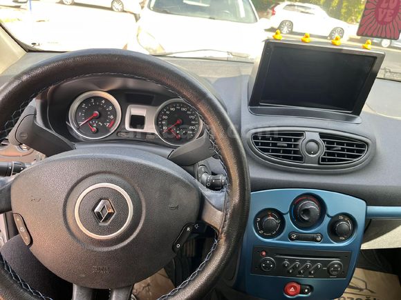 ACİL DÜŞÜK KM KADIN SAHİBİNDEN  Renault Clio 3  1.2 Extreme 2009 Model
