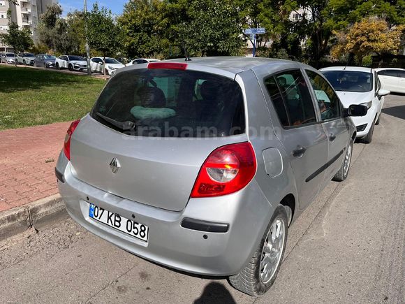 ACİL DÜŞÜK KM KADIN SAHİBİNDEN  Renault Clio 3  1.2 Extreme 2009 Model