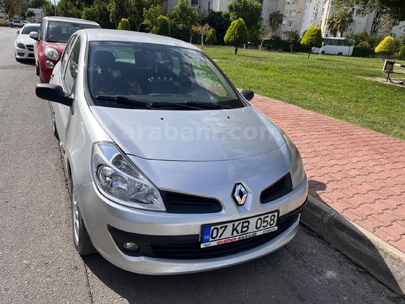 ACİL DÜŞÜK KM KADIN SAHİBİNDEN  Renault Clio 3  1.2 Extreme 2009 Model
