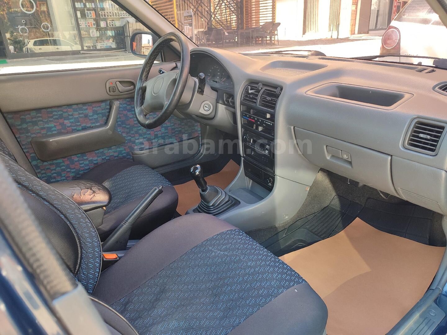 Sahibinden Suzuki Swift 1.3 GLX 2003 Model Gaziantep 275.000 km Lacivert 4
