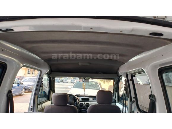 Sahibinden Renault Kangoo Multix 1.5 dCi Authentique 2004 Model  299.000 km Beyaz