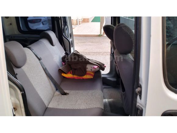 Sahibinden Renault Kangoo Multix 1.5 dCi Authentique 2004 Model  299.000 km Beyaz