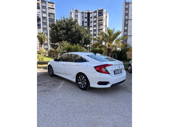 Sahibinden Honda Civic 1.6i VTEC Elegance 2016 Model Mersin