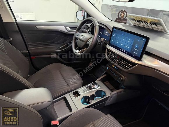 HATASIZ BOYASIZ 2025 ÇIKIŞLI 1.5 ECOBLUE TİTANİUM X KM 34 BİNDE