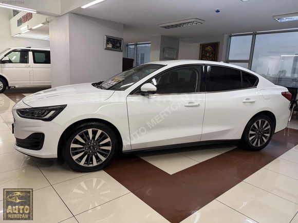 HATASIZ BOYASIZ 2025 ÇIKIŞLI 1.5 ECOBLUE TİTANİUM X KM 34 BİNDE