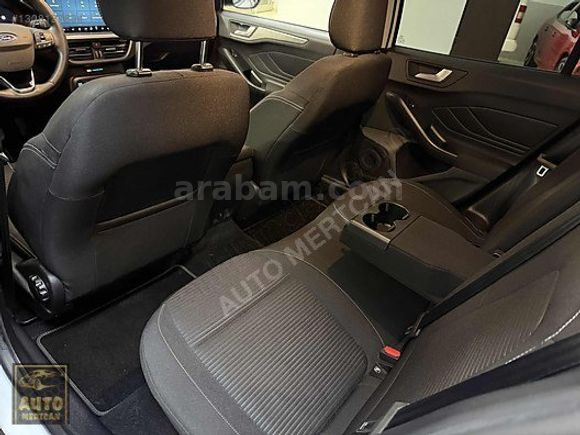 HATASIZ BOYASIZ 2025 ÇIKIŞLI 1.5 ECOBLUE TİTANİUM X KM 35 BİNDE