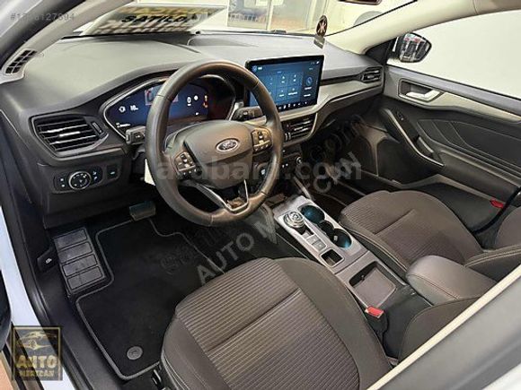 HATASIZ BOYASIZ 2025 ÇIKIŞLI 1.5 ECOBLUE TİTANİUM X KM 35 BİNDE