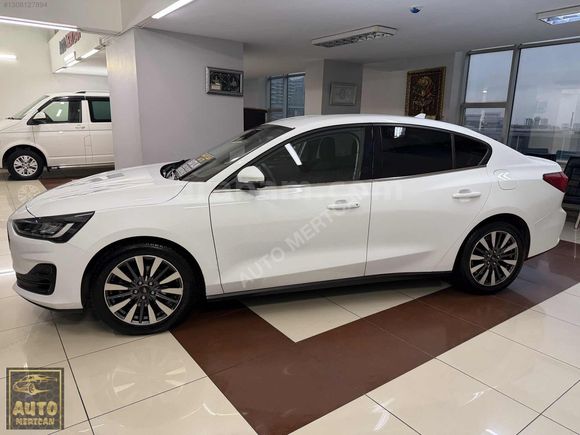 HATASIZ BOYASIZ 2025 ÇIKIŞLI 1.5 ECOBLUE TİTANİUM X KM 34 BİNDE
