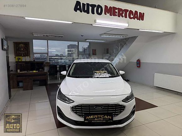 HATASIZ BOYASIZ 2025 ÇIKIŞLI 1.5 ECOBLUE TİTANİUM X KM 35 BİNDE