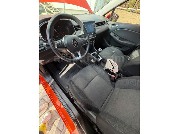 Sahibinden Renault Clio 1.0 TCe Touch 2020 Model  81.xxx km Turuncu