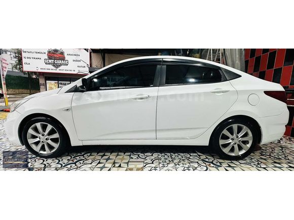 R&S MOTORS ACCENT 2017 ÇIKIŞLI 178 BİN FULL+FULL K.K. 12 TAK.