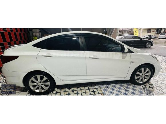 R&S MOTORS ACCENT 2017 ÇIKIŞLI 178 BİN FULL+FULL K.K. 12 TAK.
