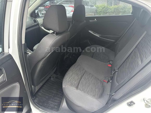 R&S MOTORS ACCENT 2017 ÇIKIŞLI 178 BİN FULL+FULL K.K. 12 TAK.
