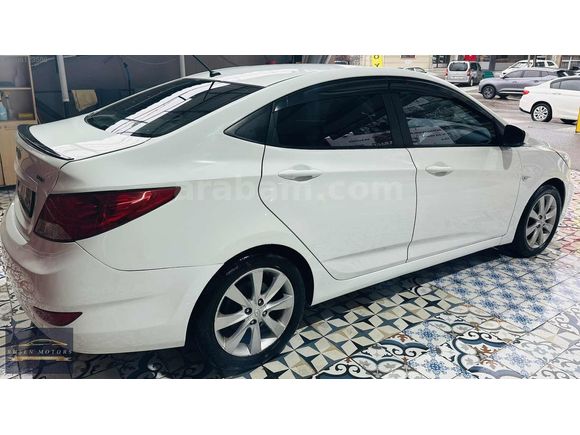 R&S MOTORS ACCENT 2017 ÇIKIŞLI 178 BİN FULL+FULL K.K. 12 TAK.