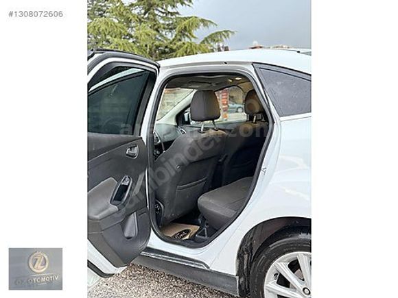 ÖZ OTOMOTİV'DEN 2016 FORD FOCUS 1.0 ECO BOOST GTDİ TİTANİUM