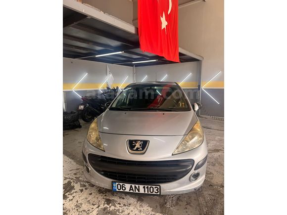 Sahibinden Peugeot 207 1.4 Comfort 2009 Model 