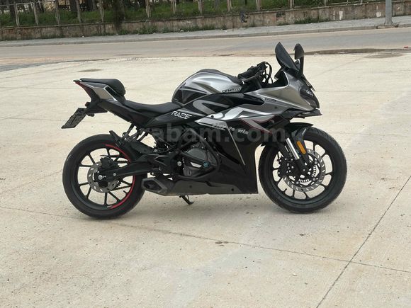 2024 CFMoto 250SR | Aksesuar Dolu | Temiz & Atik | Masrafsız
