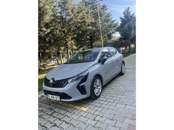 Sahibinden Renault Clio 1.0 TCe Evolution 2024 Model  40.000 km Gri
