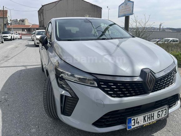 Sahibinden Renault Clio 1.0 TCe Evolution 2024 Model  40.000 km Gri