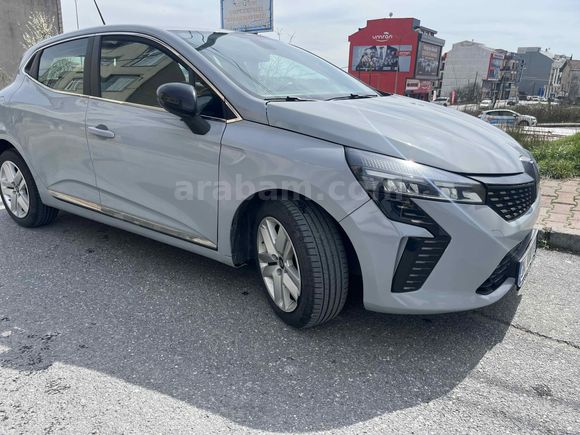 Sahibinden Renault Clio 1.0 TCe Evolution 2024 Model  40.000 km Gri