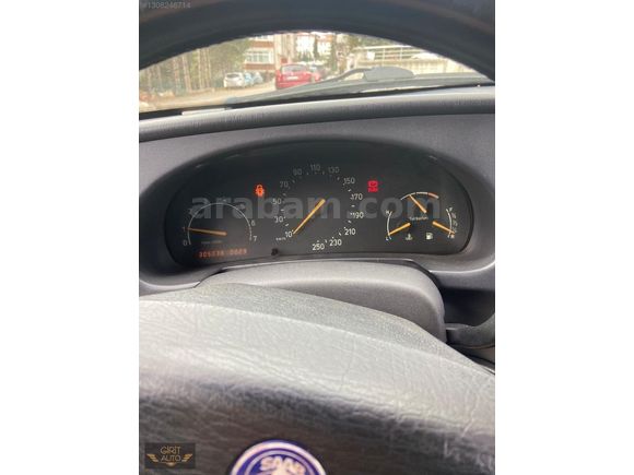 BOYASIZ DEĞİŞENSİZ BENZİNLİ SAAB 900 TURBO