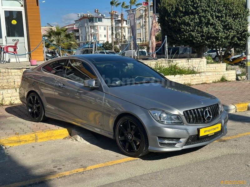 Galeriden Mercedes - Benz C 180 BlueEFFICIENCY AMG 2012 Model Antalya 222.000 km Füme