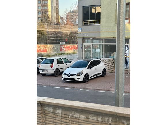 Sahibinden Renault Clio 1.2 Touch 2013 Model 