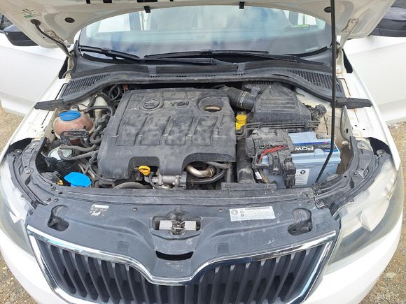 Sahibinden Skoda Rapid 1.6 TDI Spaceback Elegance 2015 Model  320.000 km Beyaz