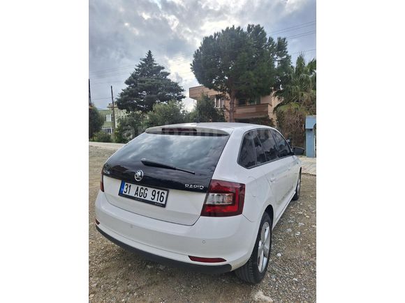 Sahibinden Skoda Rapid 1.6 TDI Spaceback Elegance 2015 Model  320.000 km Beyaz
