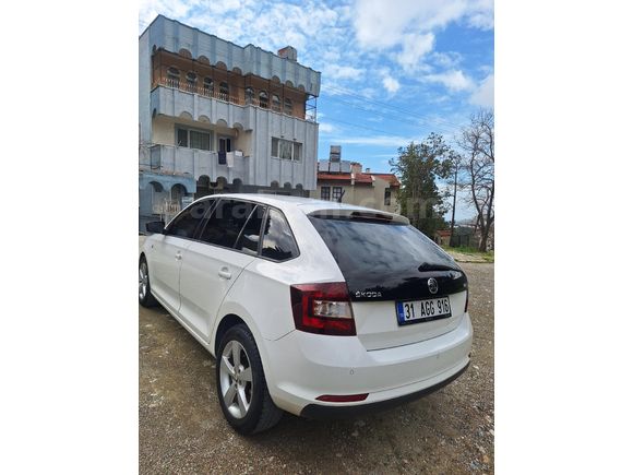 Sahibinden Skoda Rapid 1.6 TDI Spaceback Elegance 2015 Model  320.000 km Beyaz