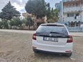 Sahibinden Skoda Rapid 1.6 TDI Spaceback Elegance 2015 Model  320.000 km Beyaz