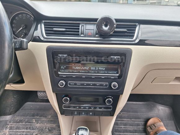 Sahibinden Skoda Rapid 1.6 TDI Spaceback Elegance 2015 Model  320.000 km Beyaz