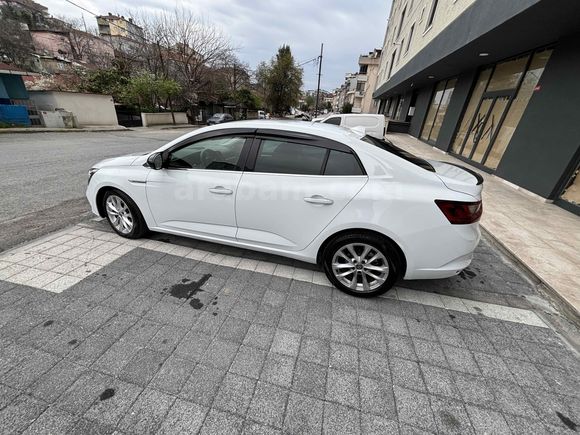Sahibinden Renault Megane 1.5 Blue DCI Icon 2020 Model 