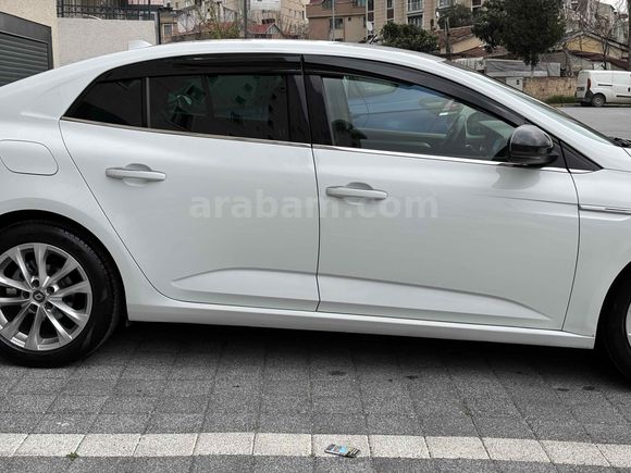 Sahibinden Renault Megane 1.5 Blue DCI Icon 2020 Model 