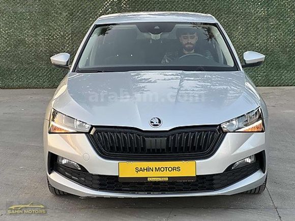 2022 SKODA SCALA 1.0 TSİ PREMİUM 2 BOYA SERVİS BAKIMLI 118BİNDE