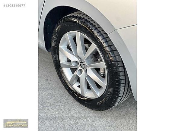 2022 SKODA SCALA 1.0 TSİ PREMİUM 2 BOYA SERVİS BAKIMLI 118BİNDE